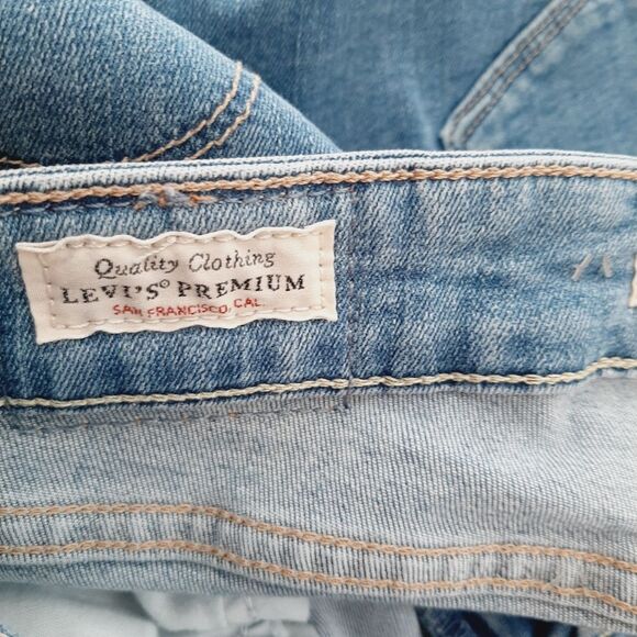 LEVI'S 721 | High Rise Skinny Light Blue Wash Jeans Sz 26 - Picture 9 of 13